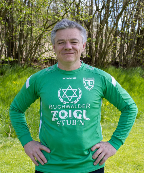 Spielerfotos FB_20251104_082832_0003 https://www.turnverein-laengenau.de/wp-content/uploads/2025/11/Spielerfotos-FB_20251104_082832_0003.png